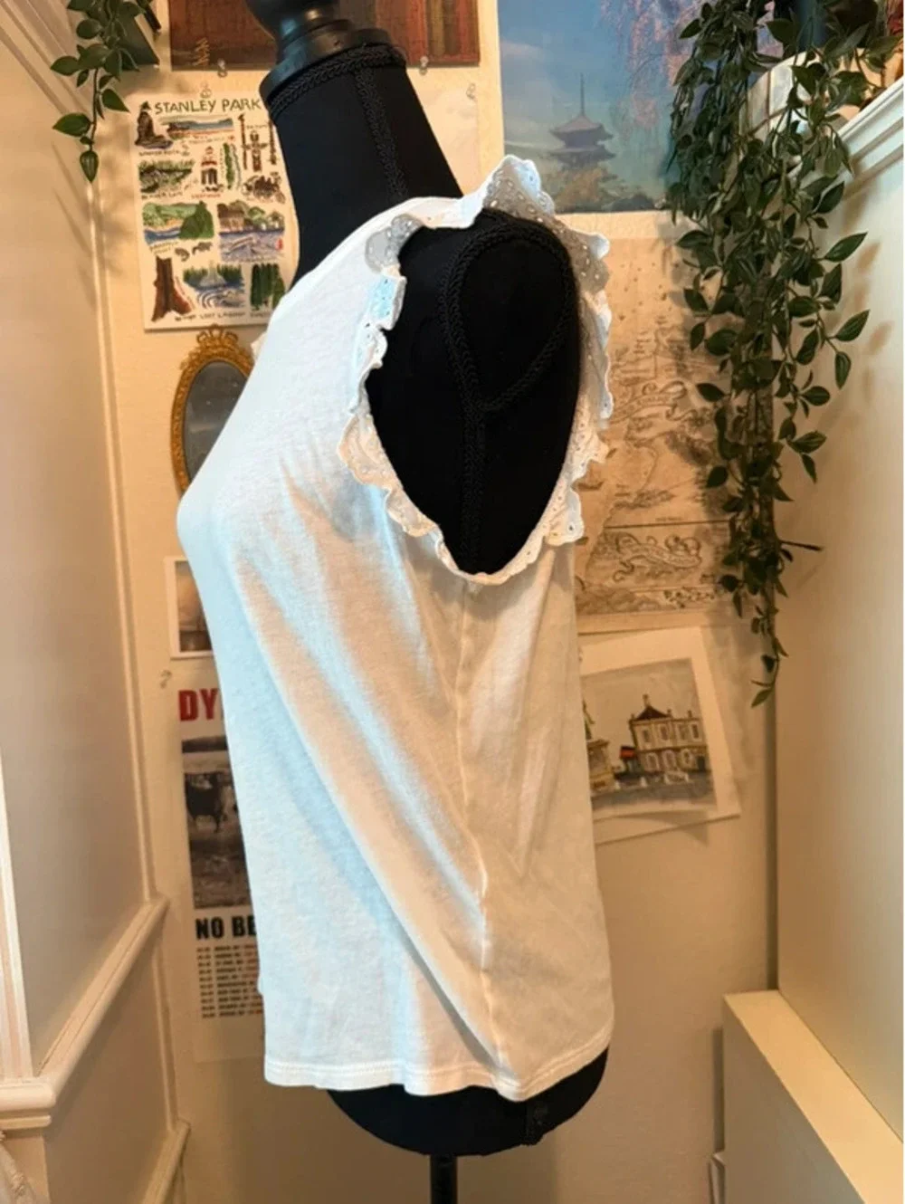 Kate Spade New York White Eyelet Ruffle Sleeve Cotton T-Shirt